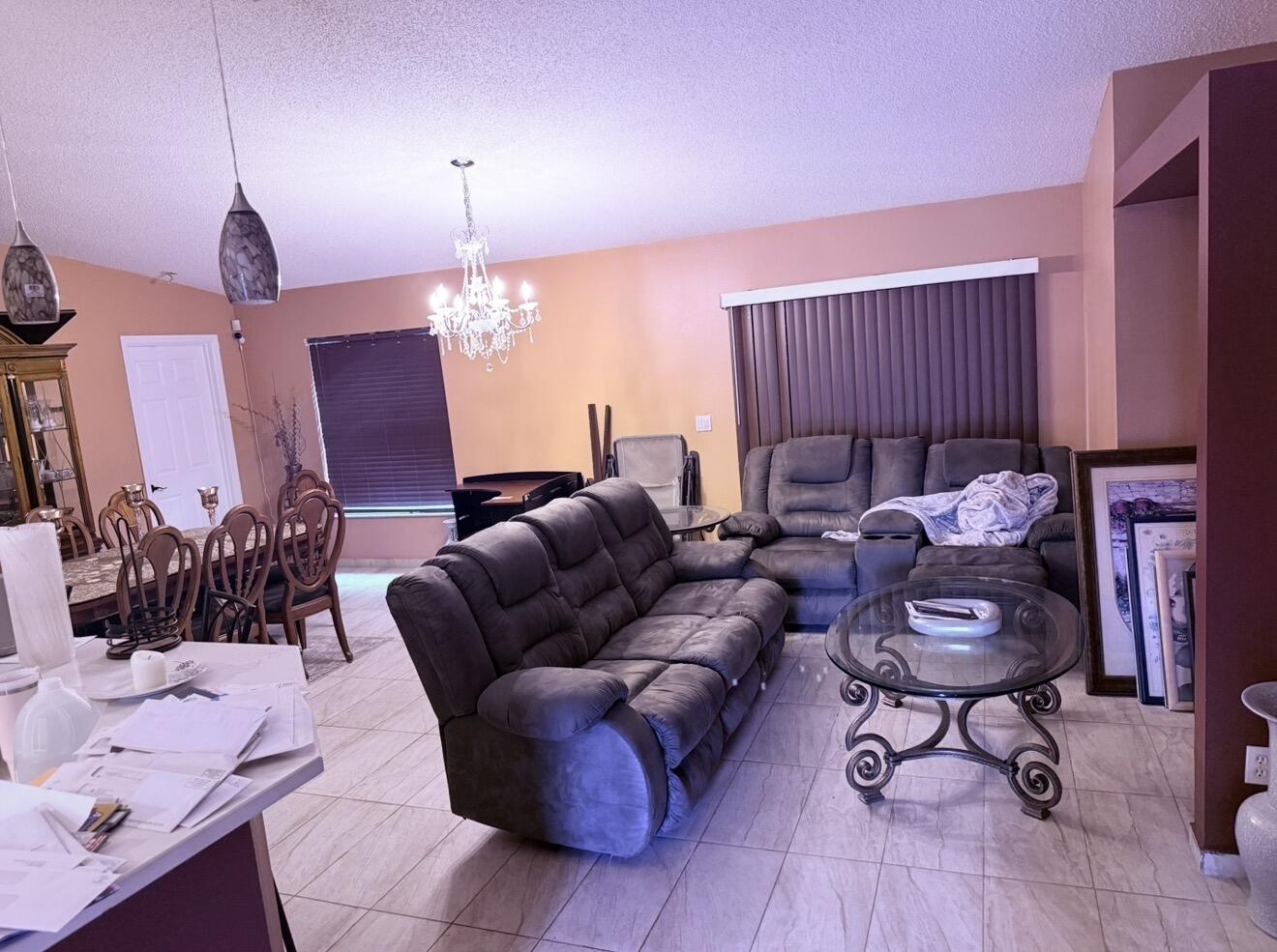 PORT ST LUCIE SECTION 40 - Residential Lease