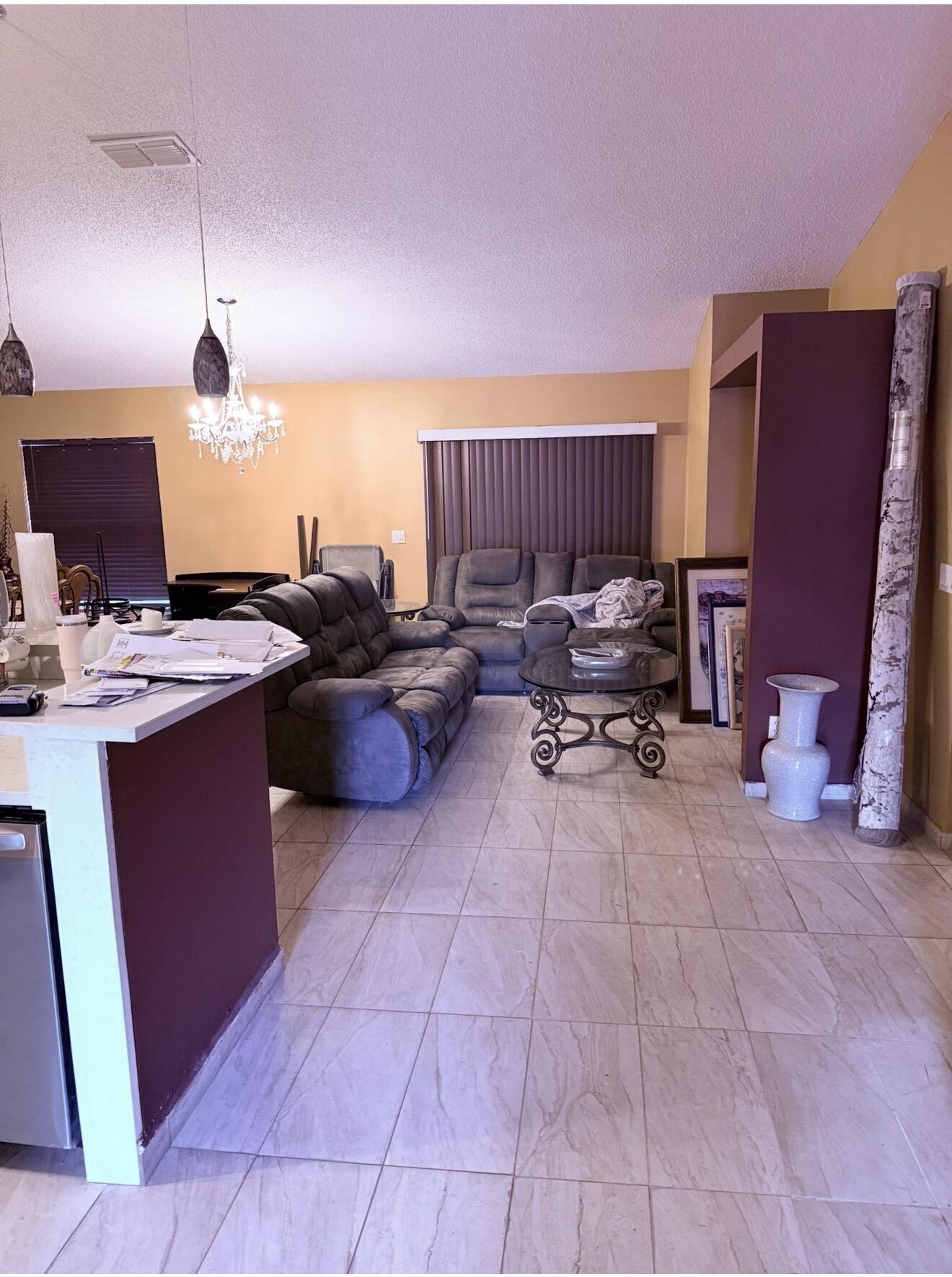 PORT ST LUCIE SECTION 40 - Residential Lease