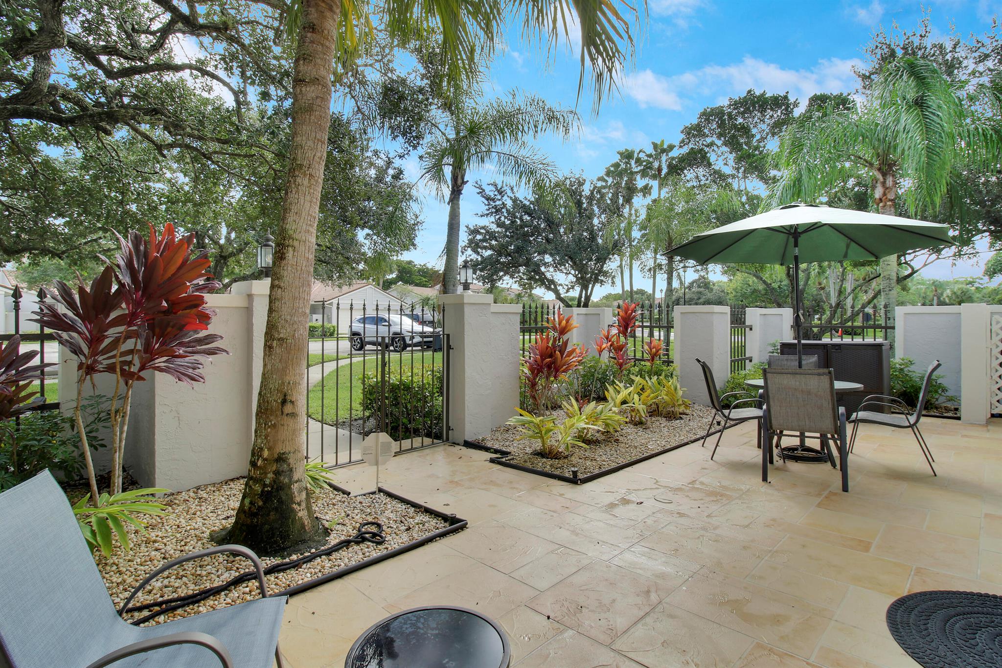 377 Prestwick Lane 2
