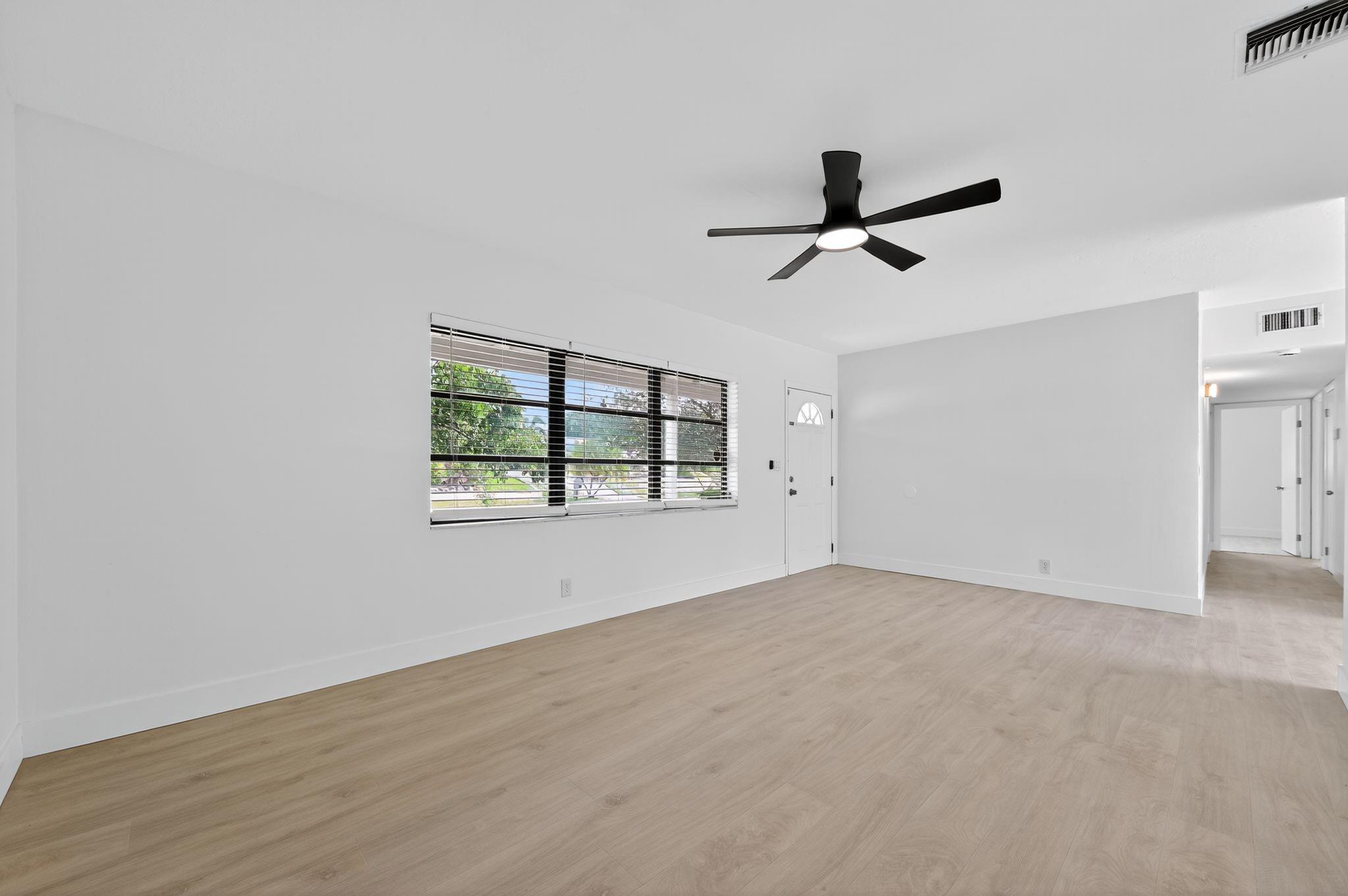 Lantana Heights 04 - Residential