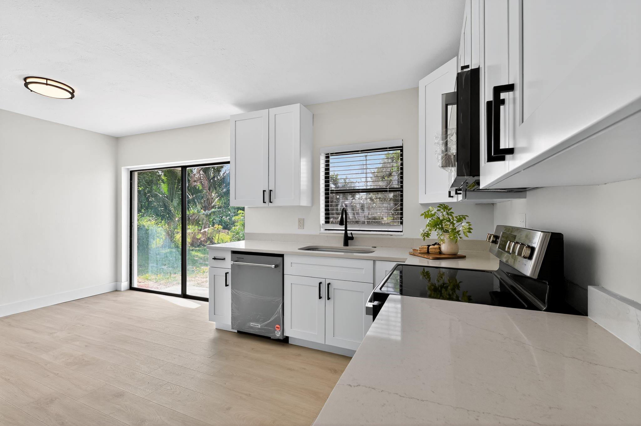 Lantana Heights 04 - Residential