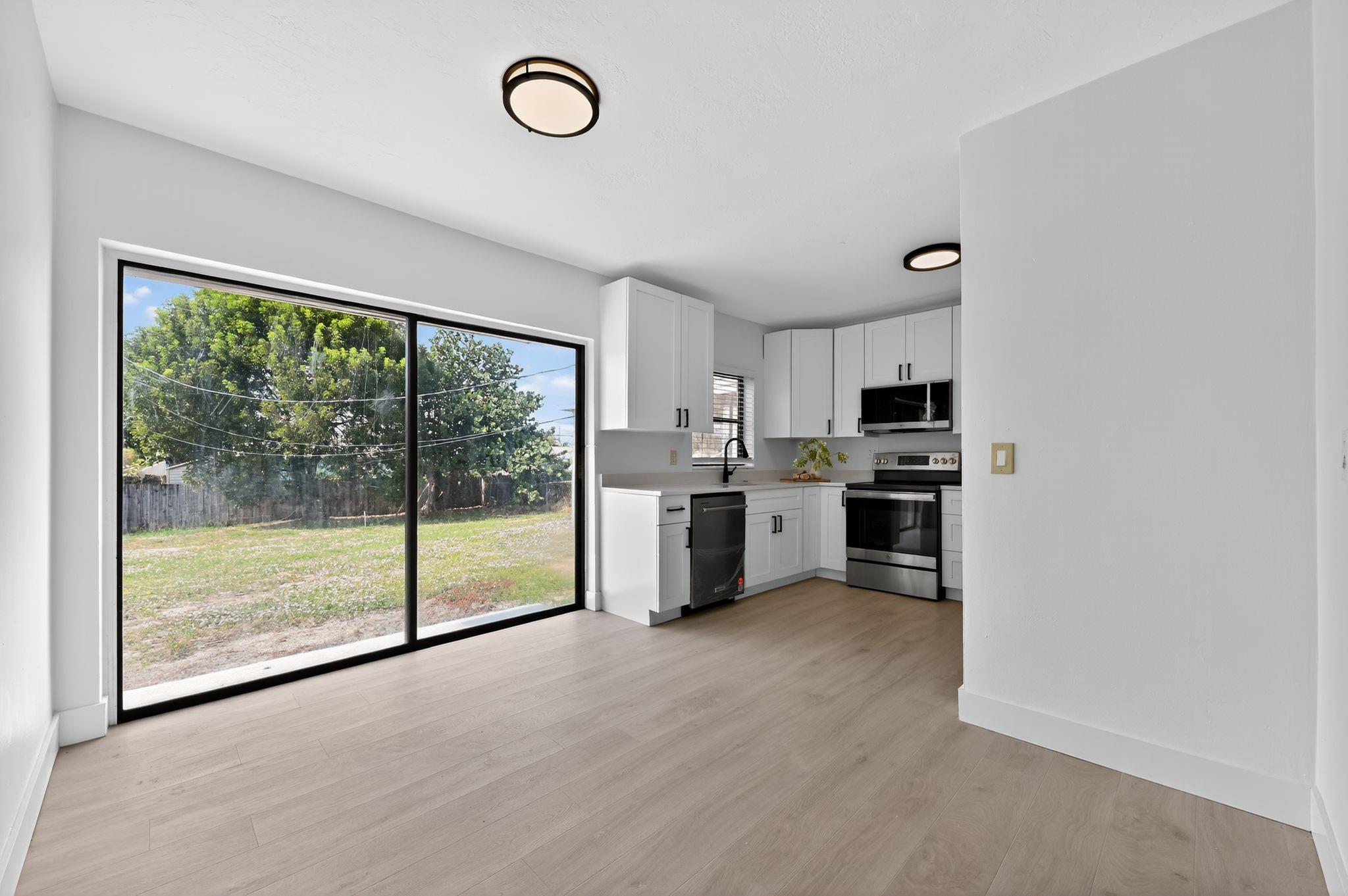 Lantana Heights 04 - Residential