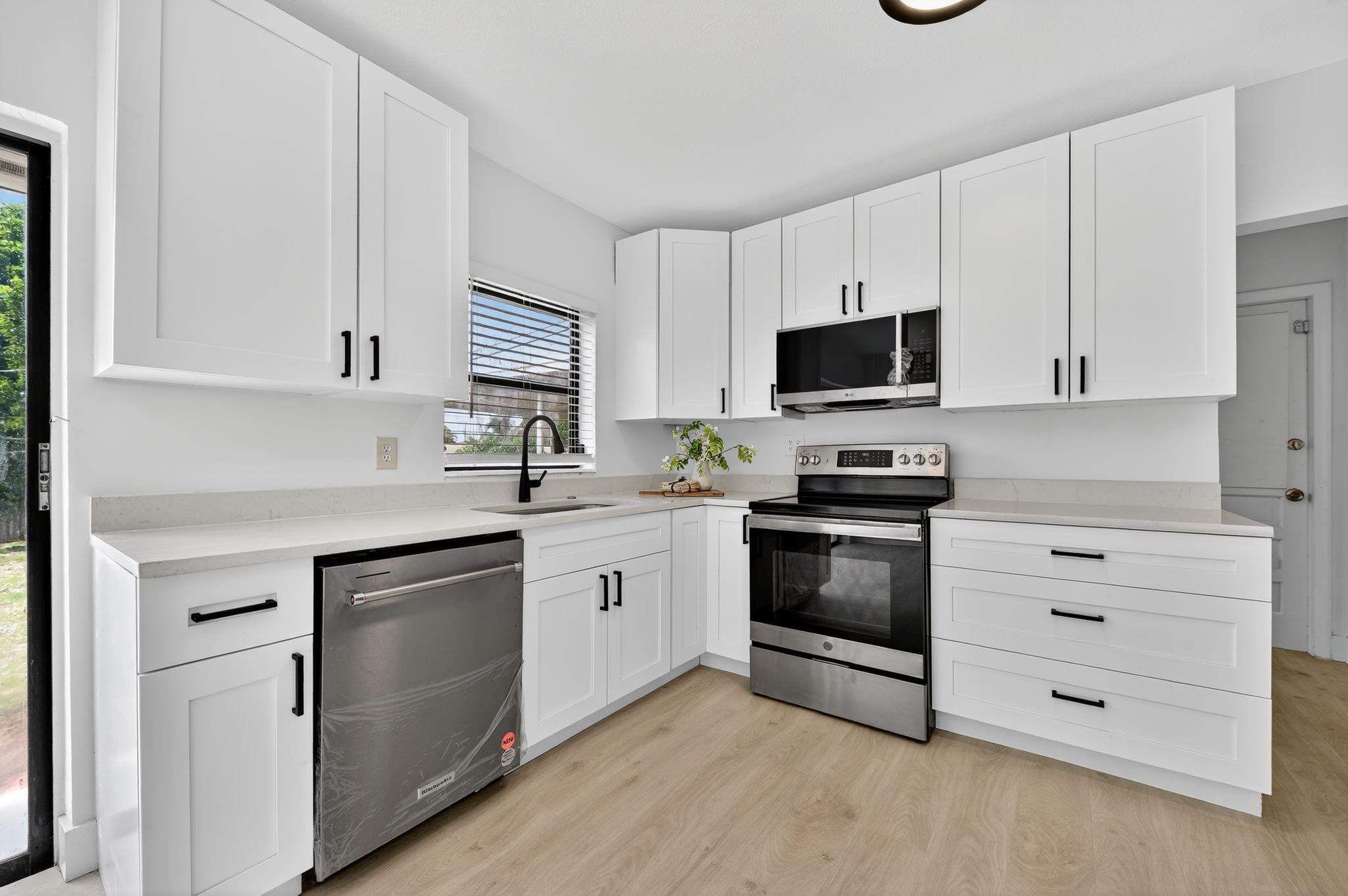 Lantana Heights 04 - Residential