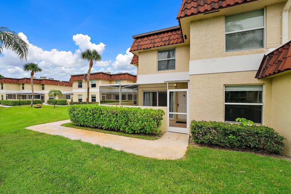 Photo of 717 S Us Highway 1 #804, Jupiter, FL 33477 (MLS # R11090105)