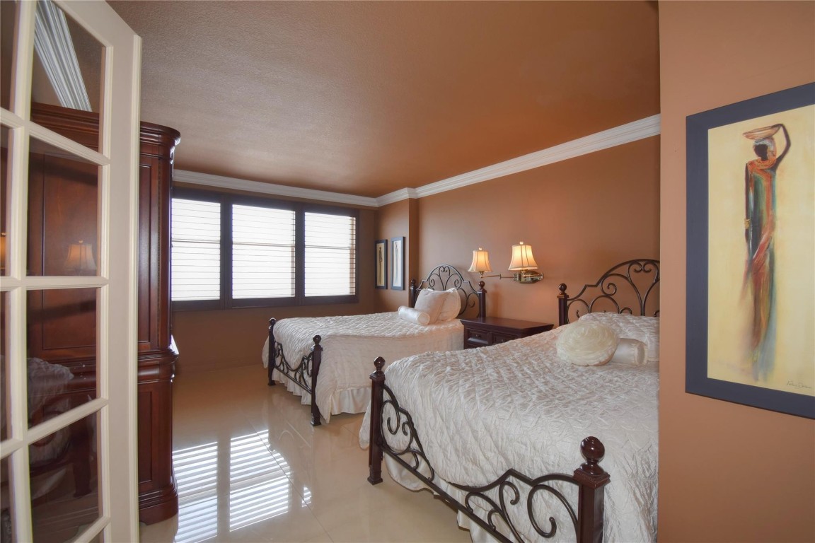 Century Plaza Condo - Residential Lease