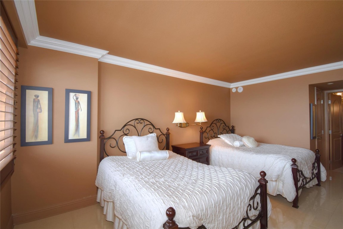 Century Plaza Condo - Residential Lease