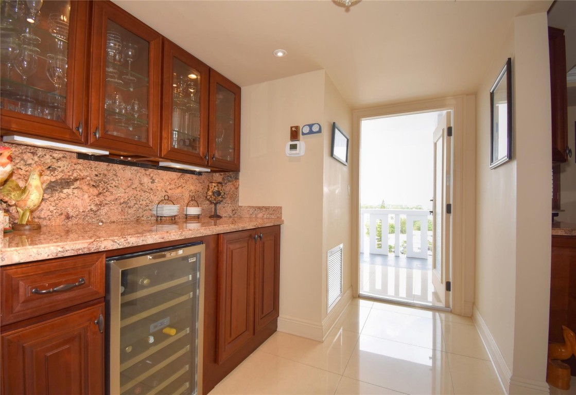 Century Plaza Condo - Residential Lease