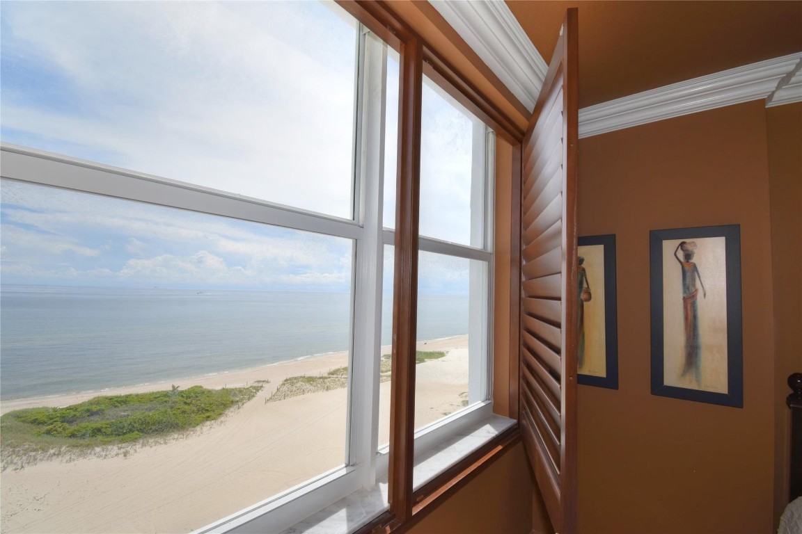 Century Plaza Condo - Residential Lease