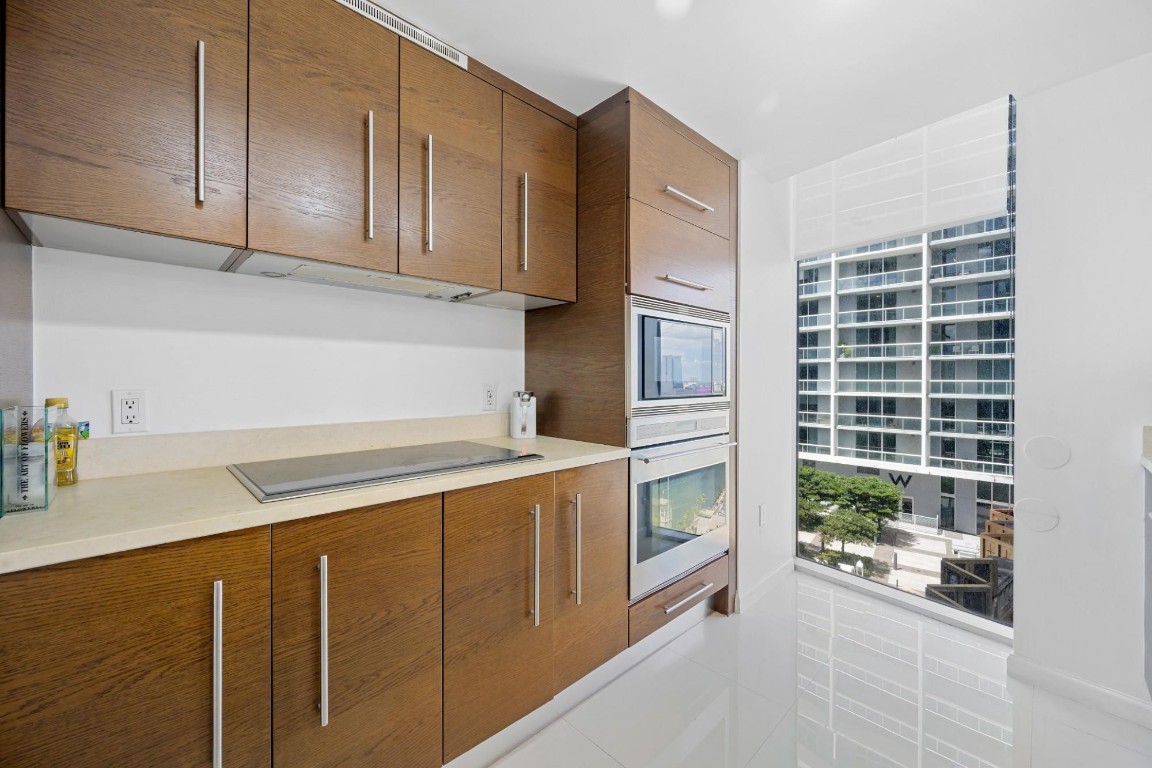 475 Brickell Avenue 1815