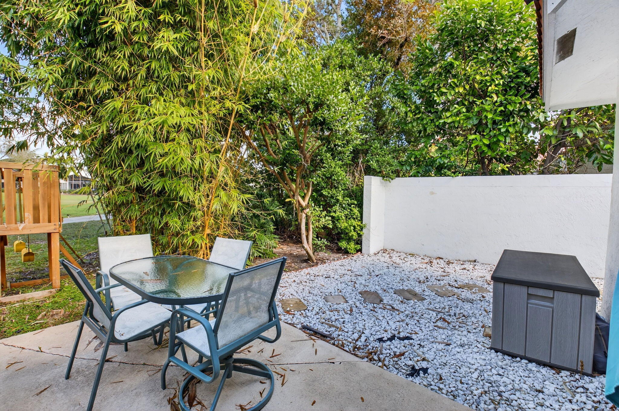 CEDAR CAY - Residential