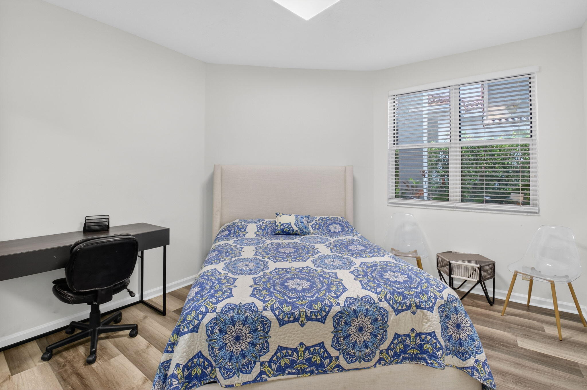 CEDAR CAY - Residential