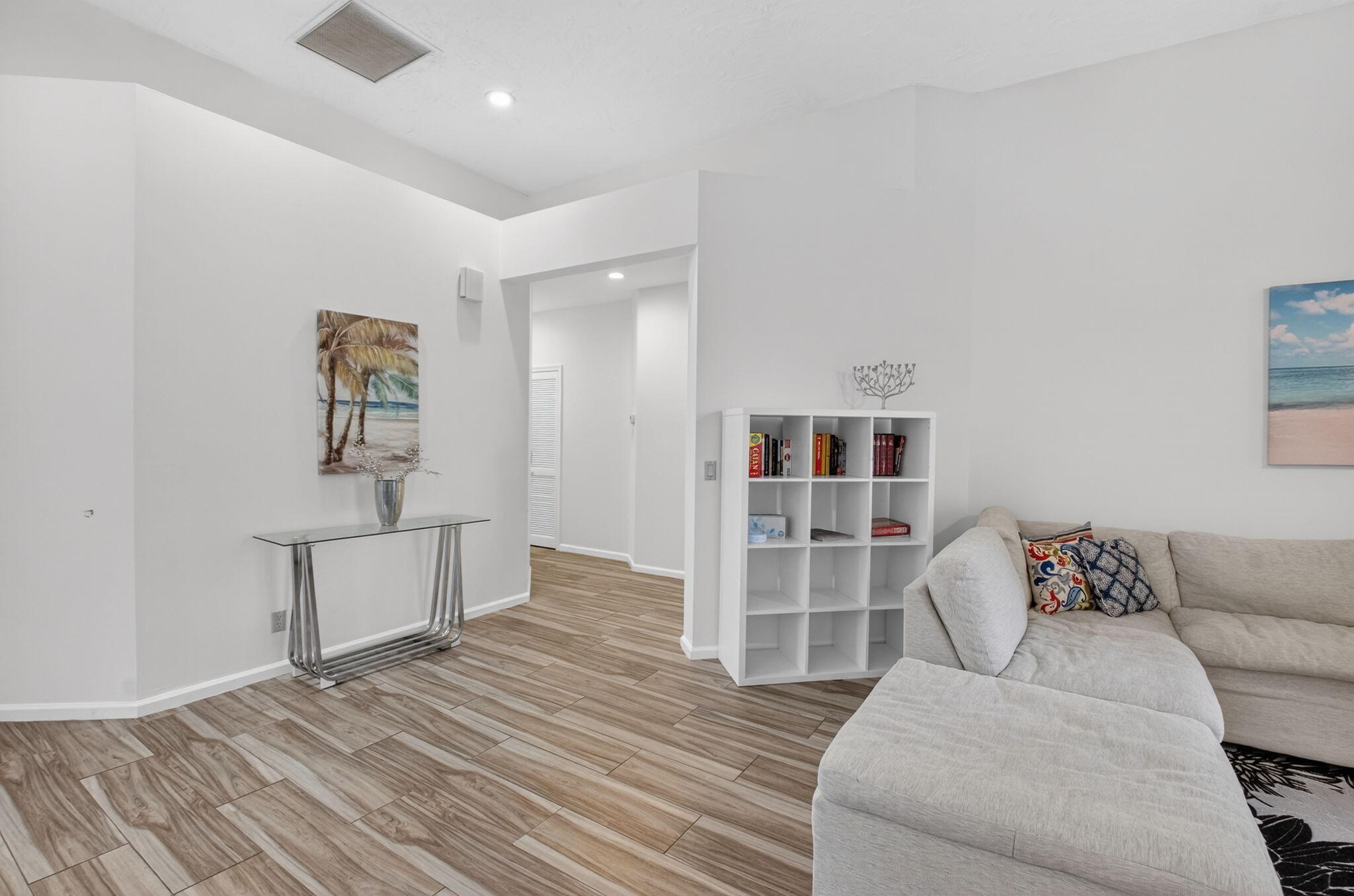 CEDAR CAY - Residential