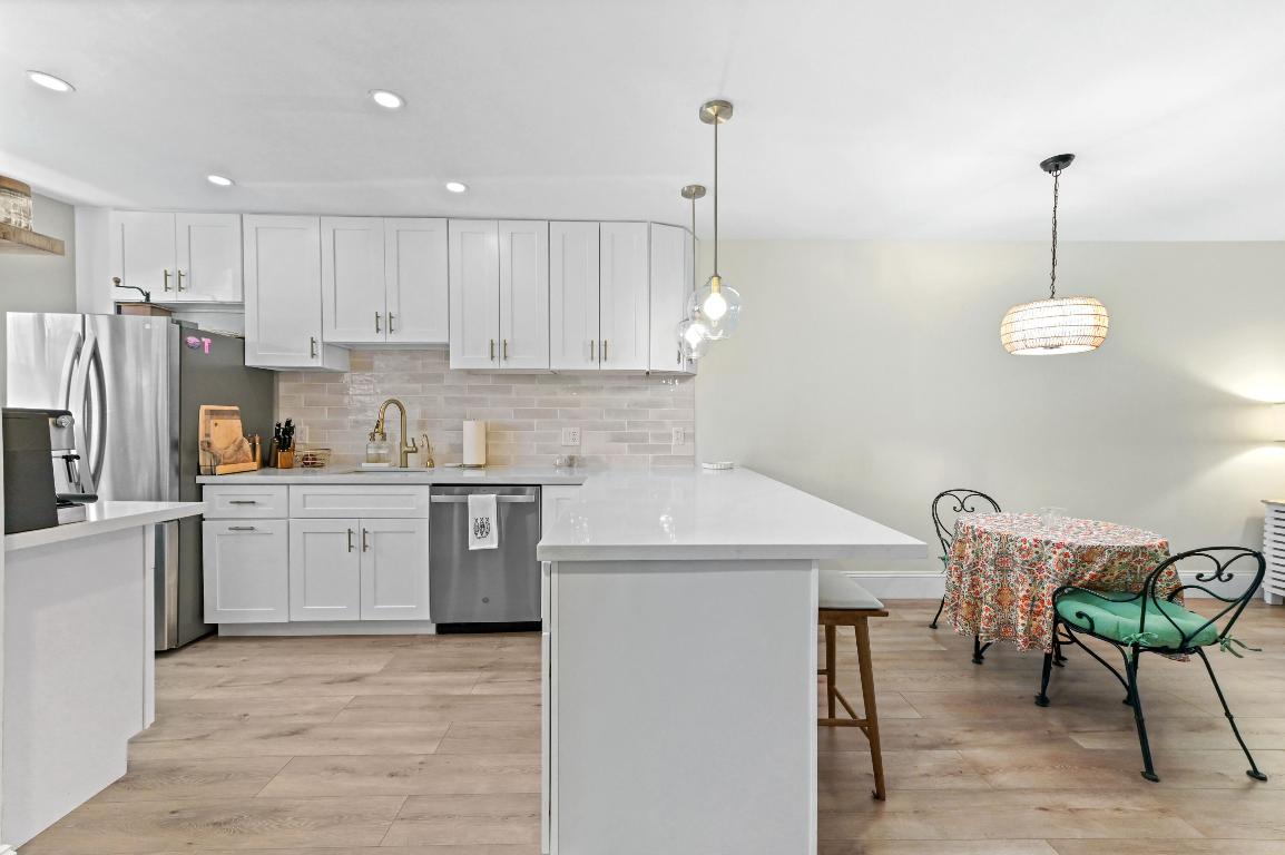 SOUTHGATE CONDO - Residential