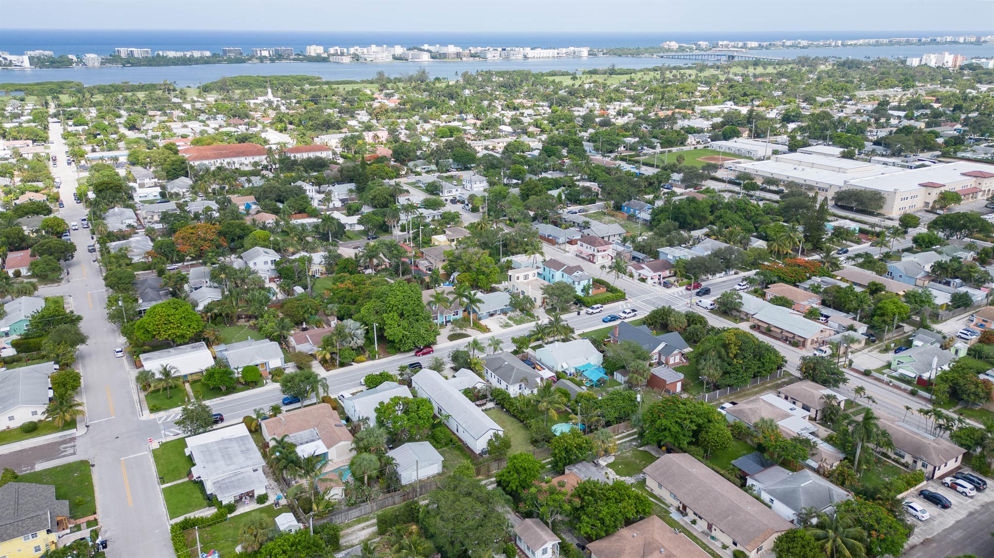 LAKE WORTH TOWN OF - Residential Lease