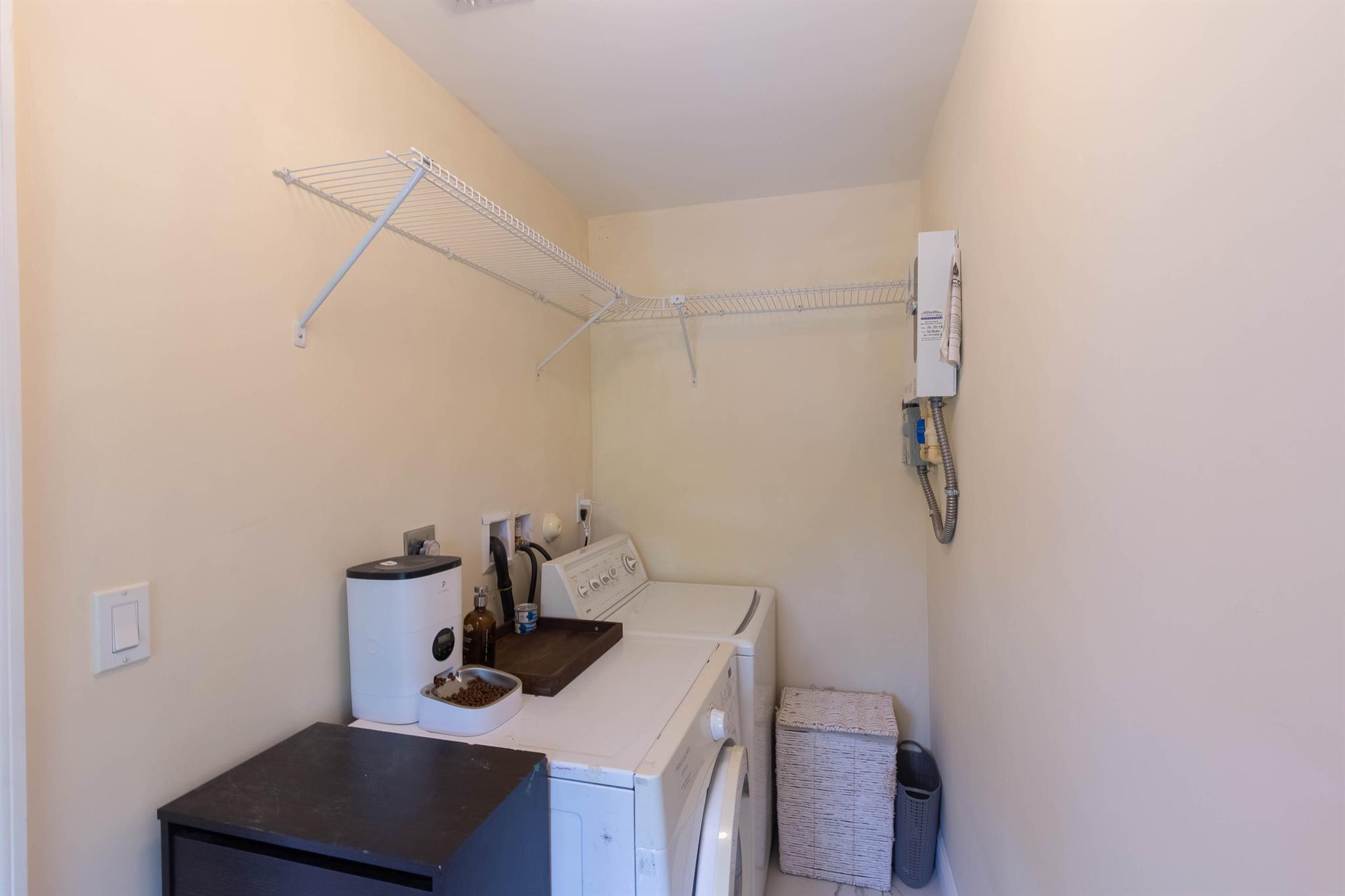 LAKE WORTH TOWN OF - Residential Lease