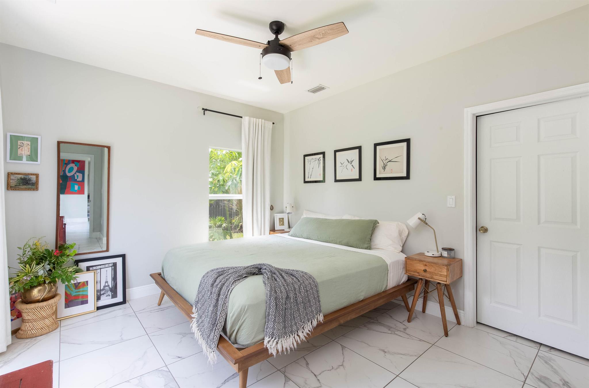 LAKE WORTH TOWN OF - Residential Lease