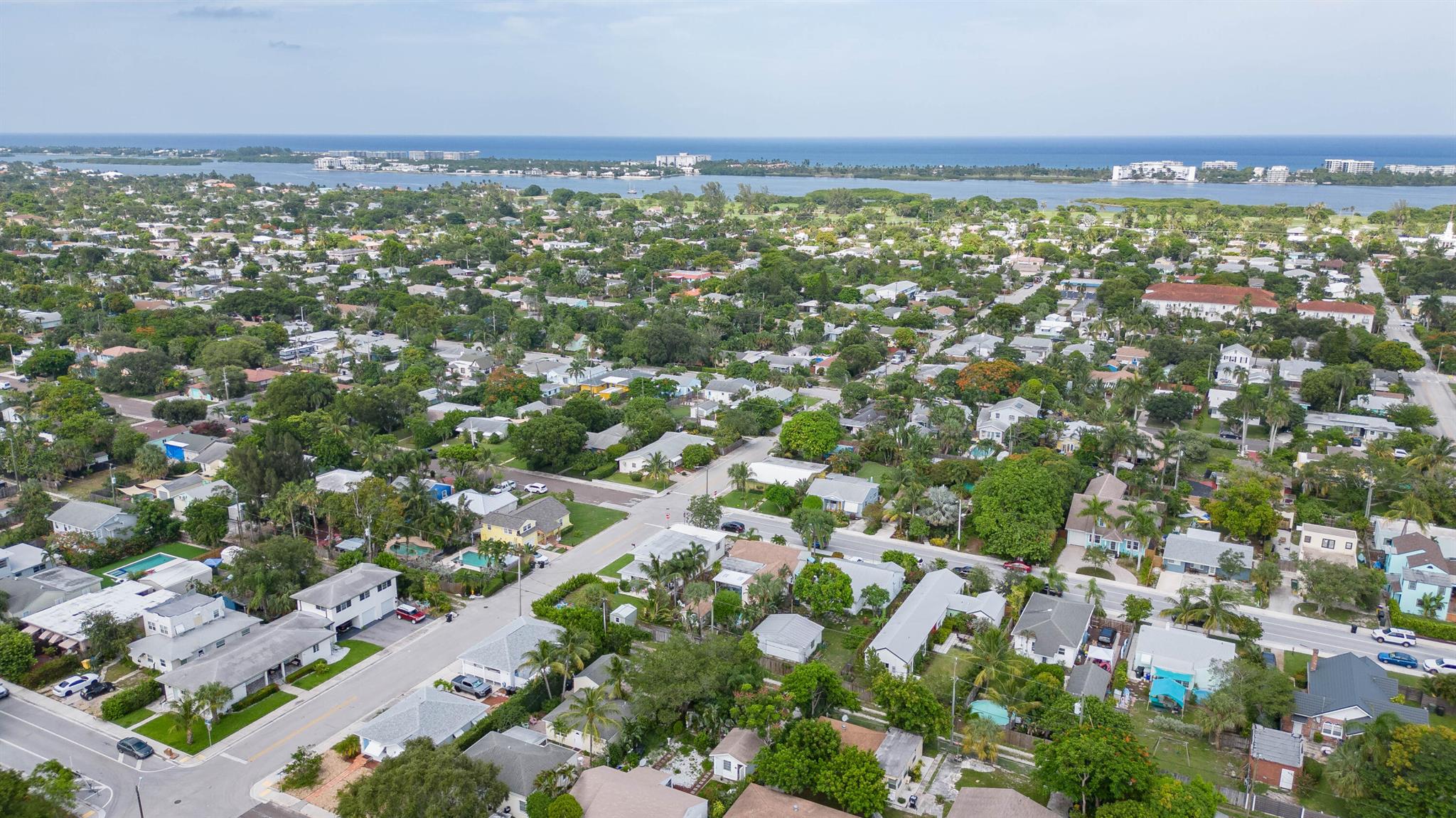 LAKE WORTH TOWN OF - Residential Lease