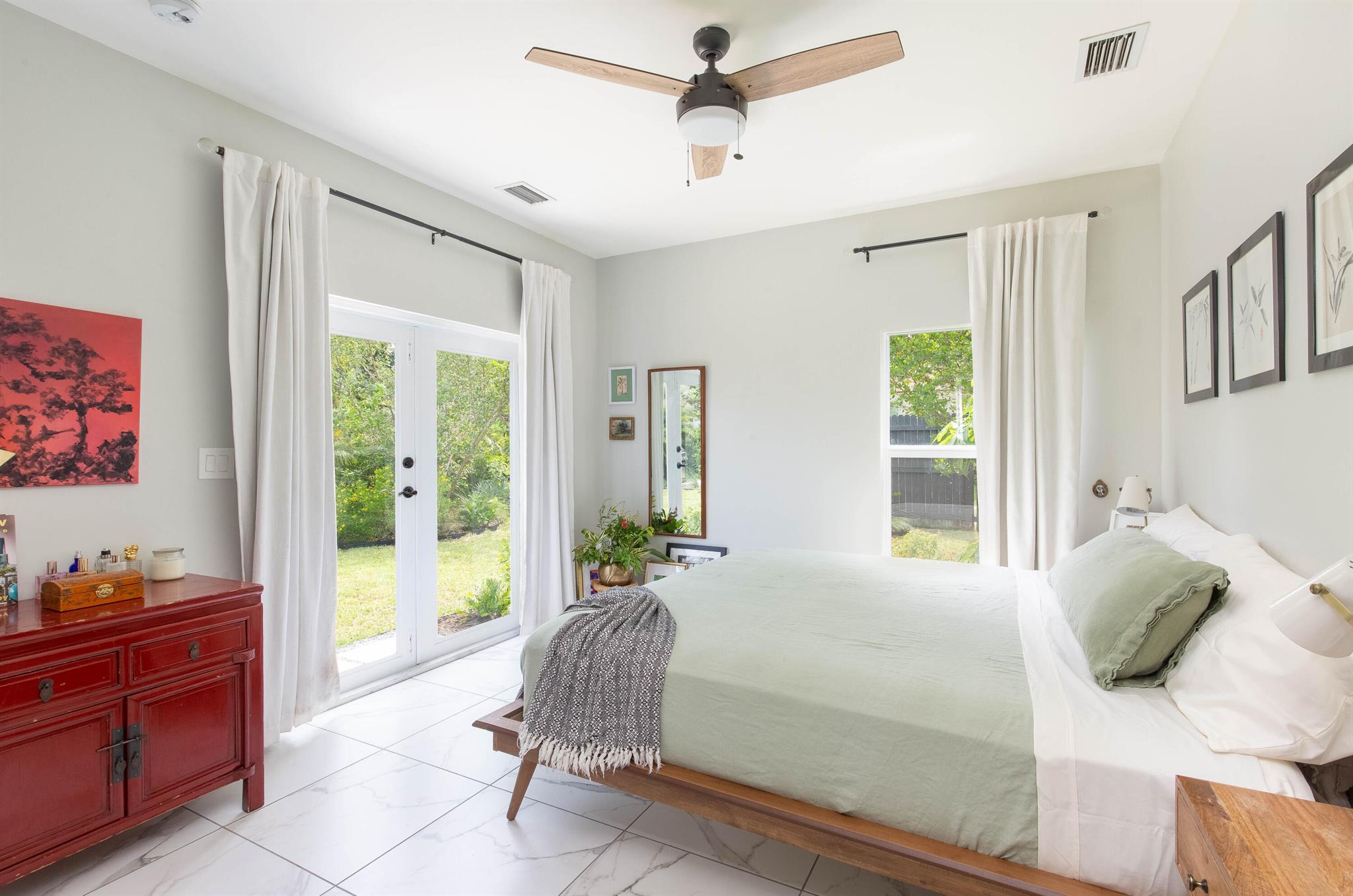 LAKE WORTH TOWN OF - Residential Lease