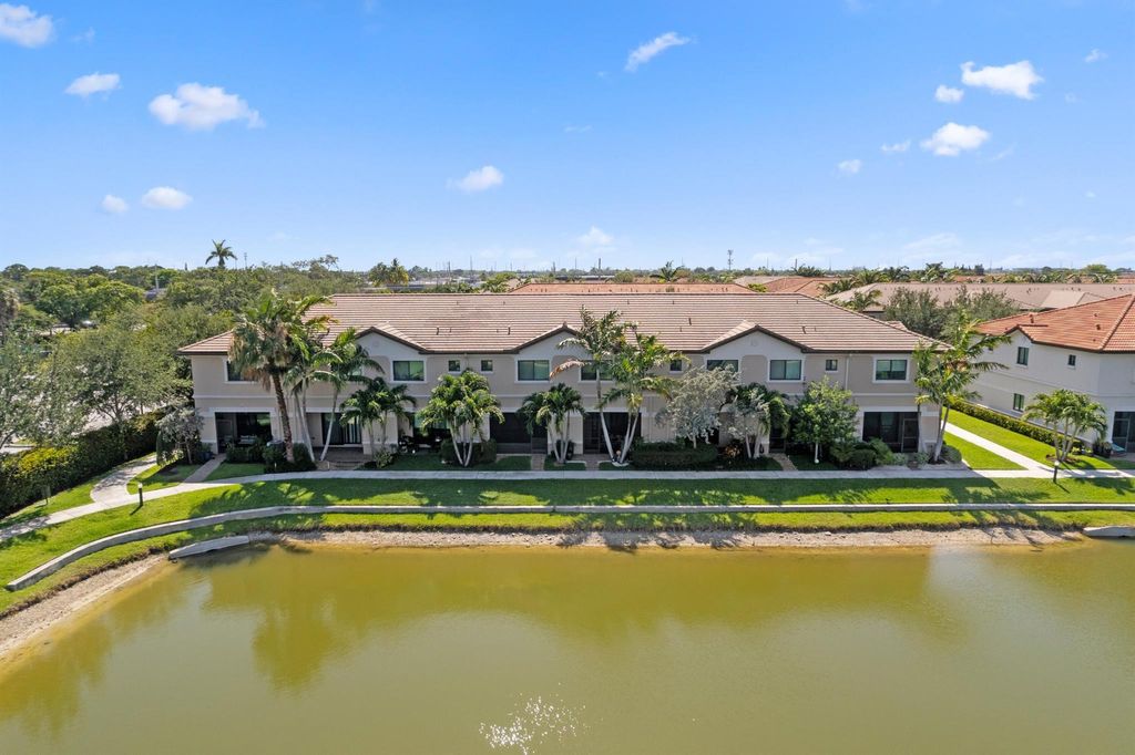 Photo of 4220 N Dixie Highway #73, Oakland Park, FL 33334 (MLS # R11094262)