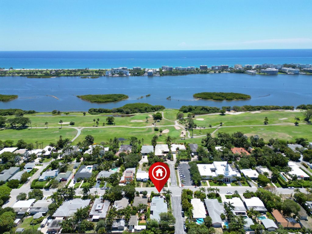 Photo of 1001 N Lakeside Drive, Lake Worth Beach, FL 33460 (MLS # R11091021)
