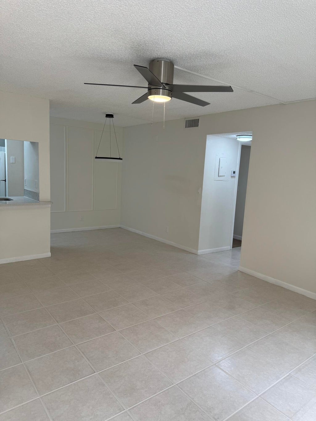 Photo of 819 TWIN LAKES Drive #31-C, Coral Springs, FL 33071 (MLS # B26078954)