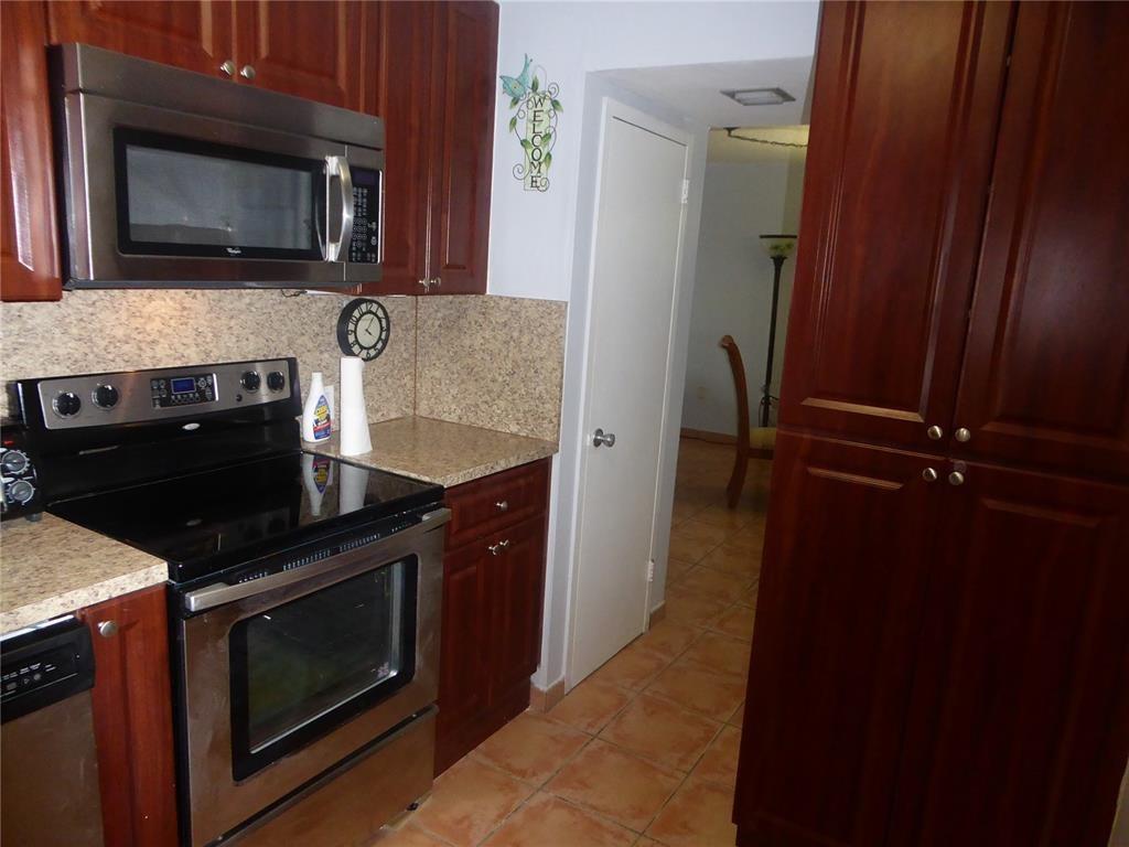 Port Royale Condo - Residential Lease