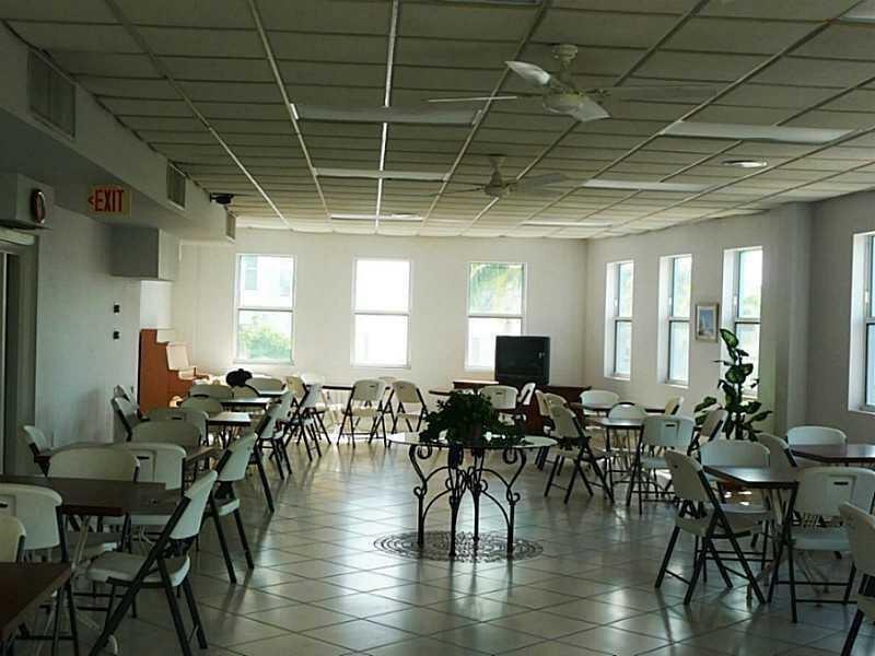 Port Royale Condo - Residential Lease
