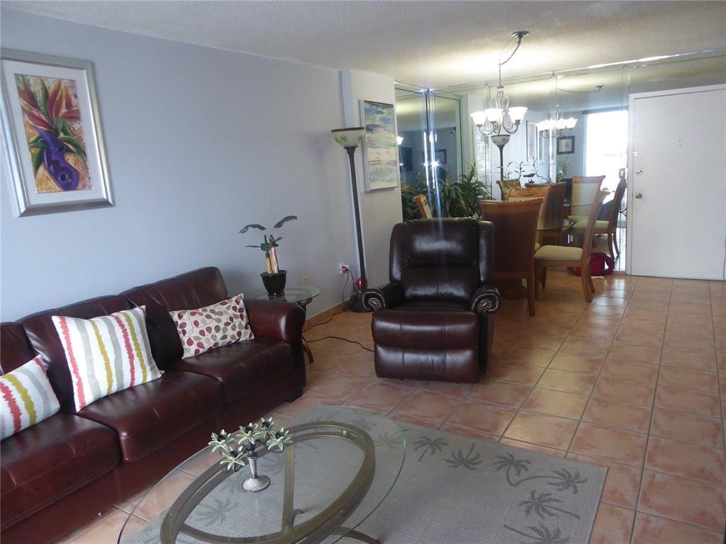 Port Royale Condo - Residential Lease