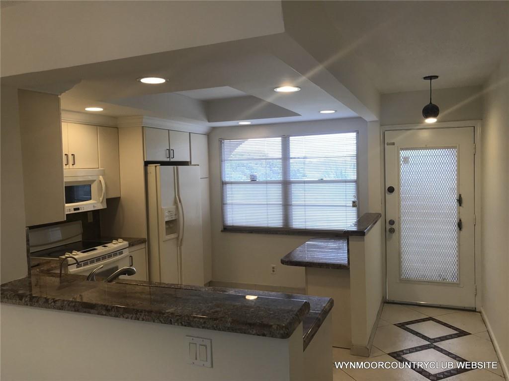 WYNMOOR COUNTRY CLUB - Residential