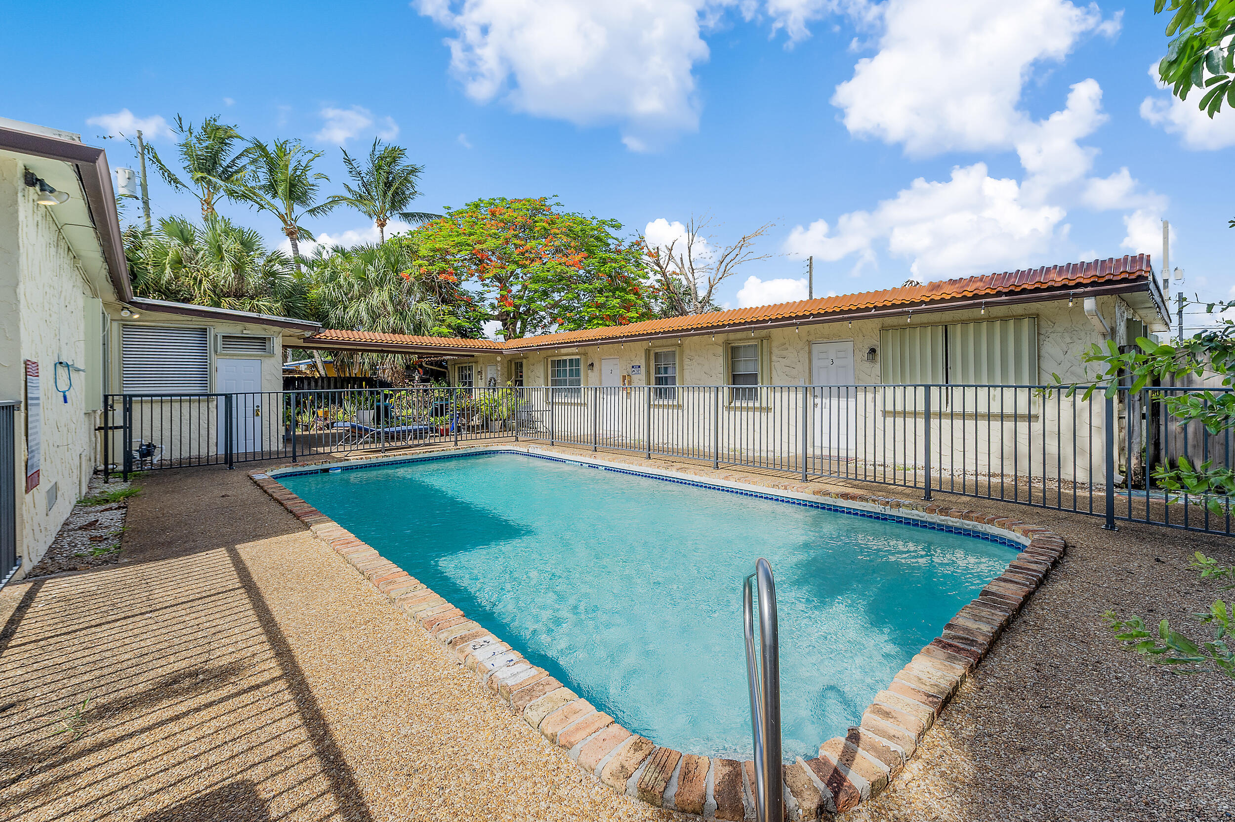 BABCO MANORS - Residential Lease