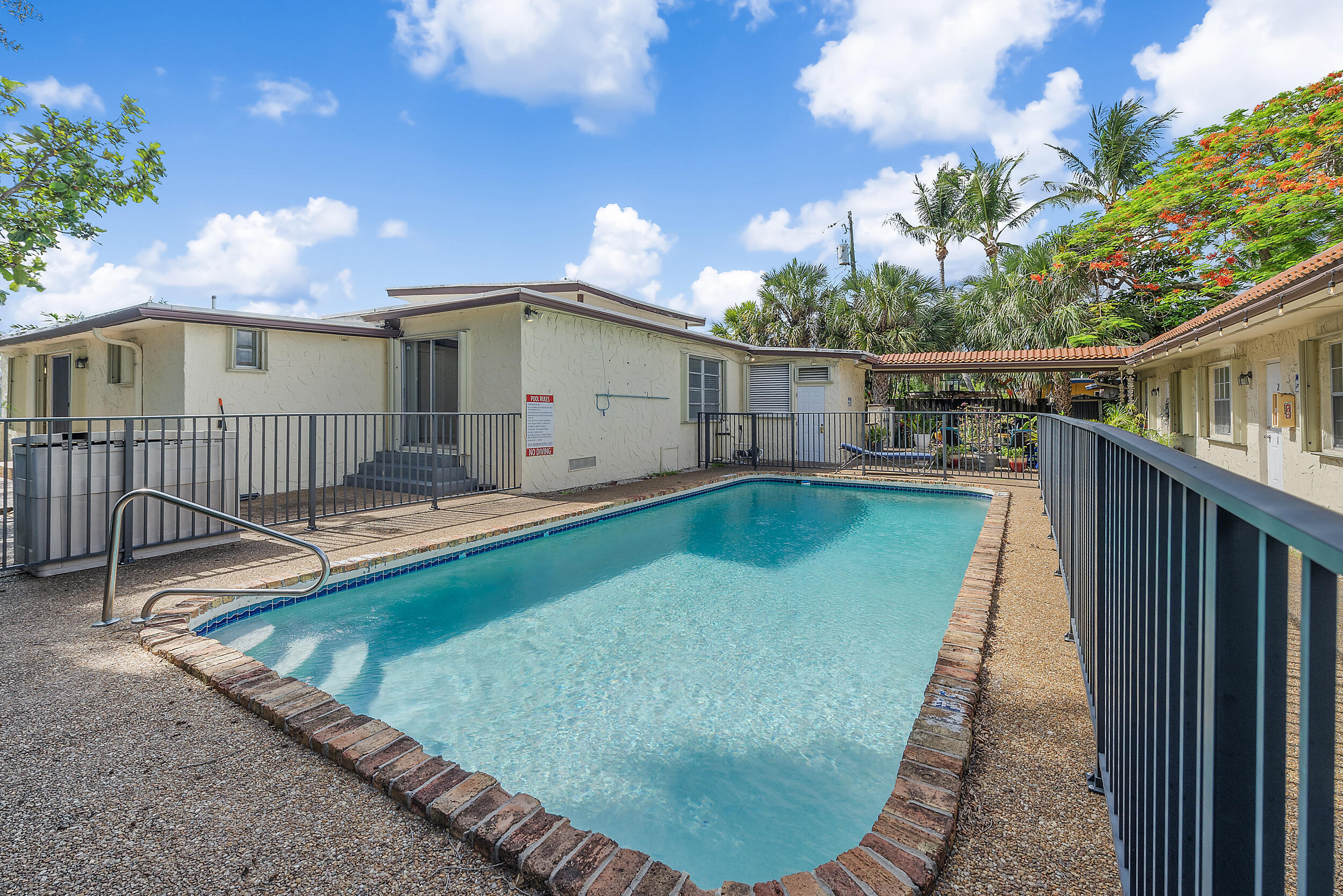 BABCO MANORS - Residential Lease