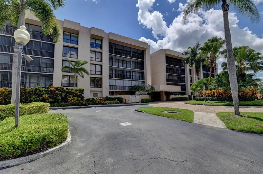 Photo of 20110 Boca West Drive Dr #236, Boca Raton, FL 33434 (MLS # R10825186)