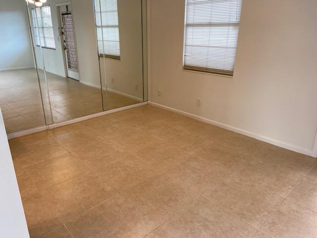 CENTURY VILLAGE CONDO - Residential Lease