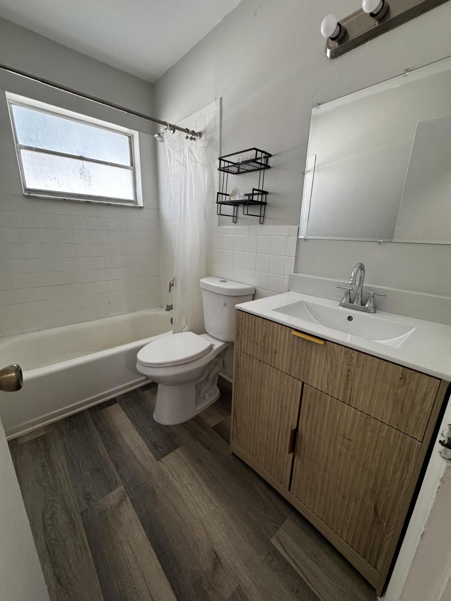LAKEVIEW RIDGE - Residential Lease