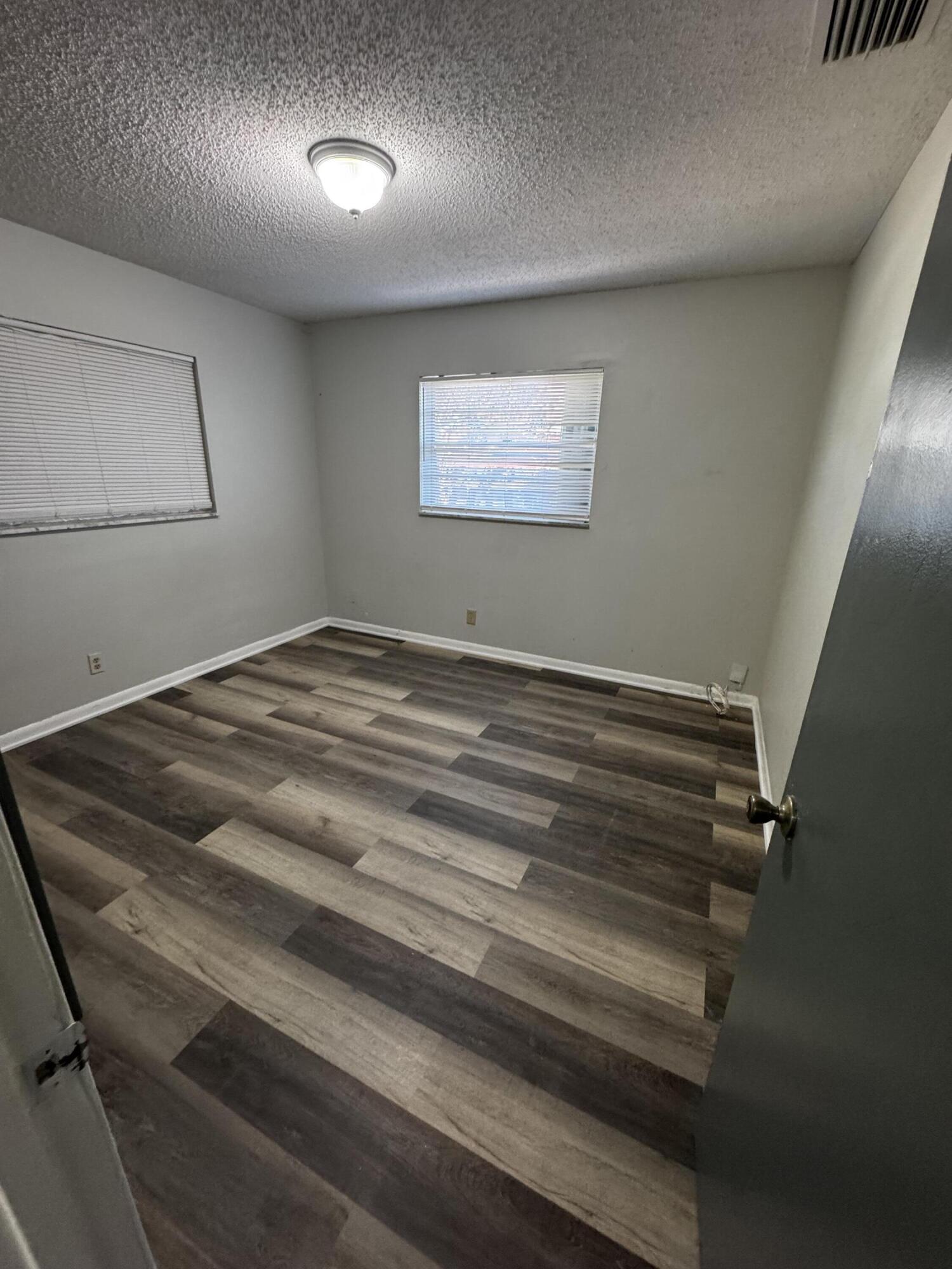 LAKEVIEW RIDGE - Residential Lease