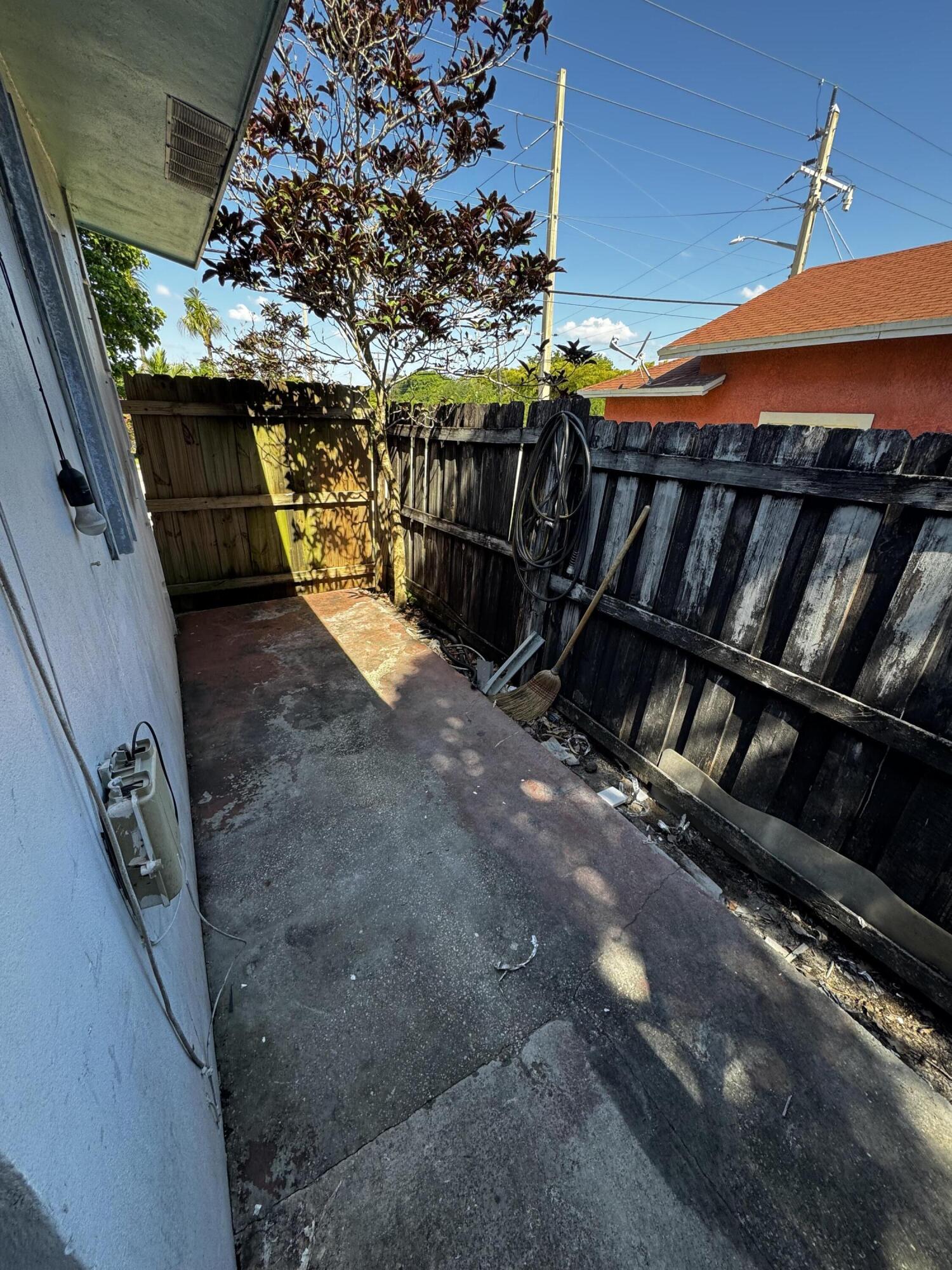 LAKEVIEW RIDGE - Residential Lease