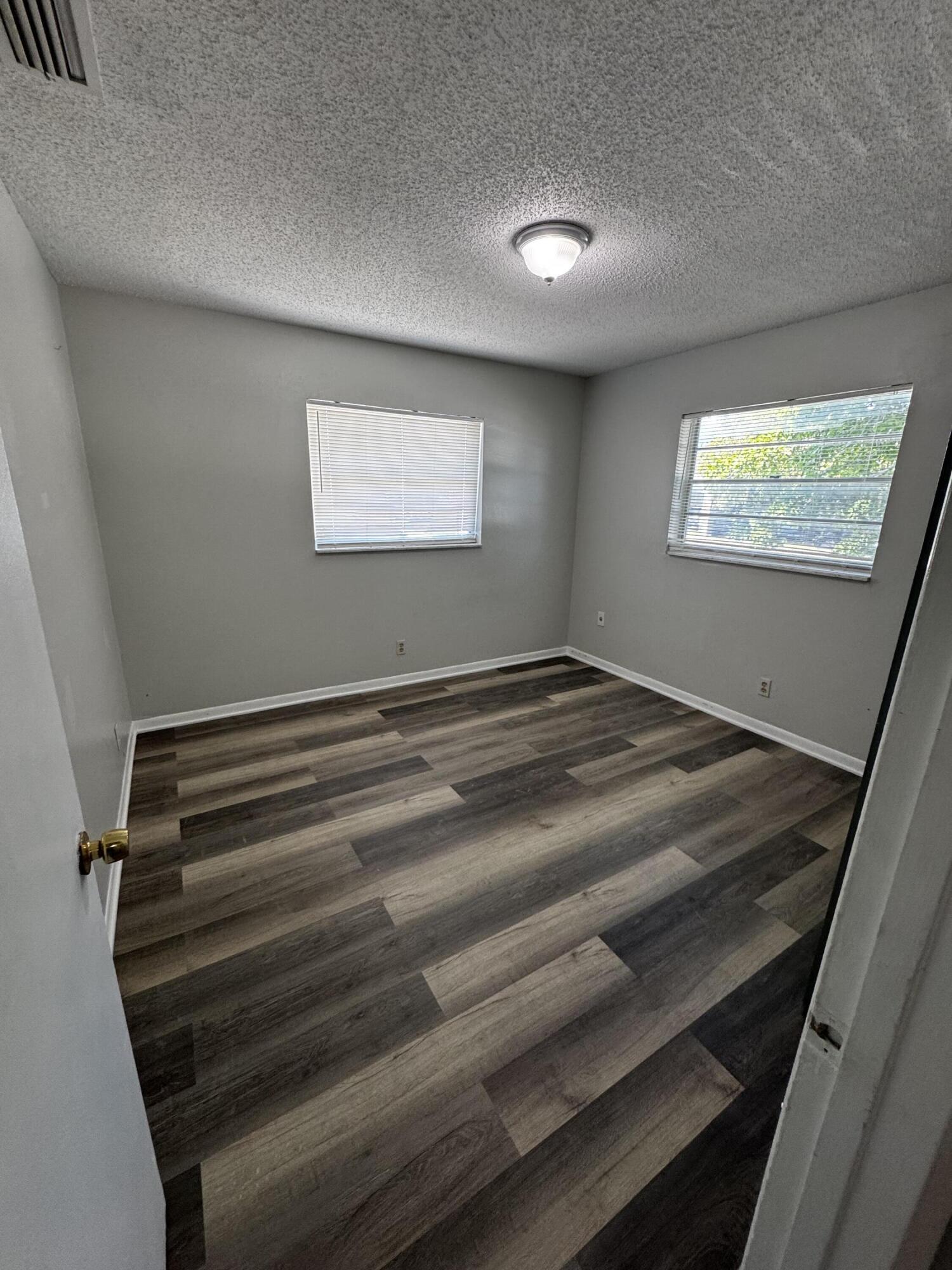 LAKEVIEW RIDGE - Residential Lease