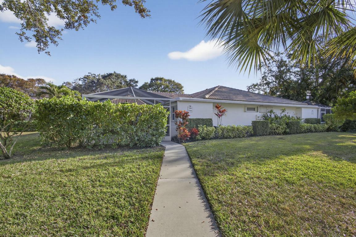 7502 Geminata Oak Court