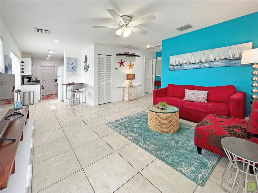 FULLY-FURNISHED ANNUAL RENTAL -- This beautiful, bright, spacious, corner unit is just minutes to Pompano Beach Pier, Stonewall Beach, shopping and restaurants. Well-maintained 4-plex, Unit 1 boasts a spacious living / dining area, well-equipped kitchen, large bedroom, full bathroom with large walk-through closet and a private back patio. The building features lovely outdoor common areas for lounging and relaxing, BBQ, assigned street level parking, on-site coin-op laundry. Rent includes water & WIFI internet. no-smoking. no pets, please. Unit also has impact windows/doors & central A/C. Everything you need is here - just bring your toothbrush and linens!!!!