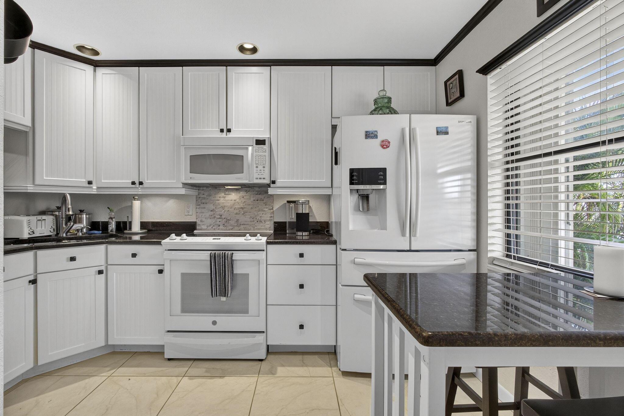 SOUTHWIND TOWER CONDO - Residential