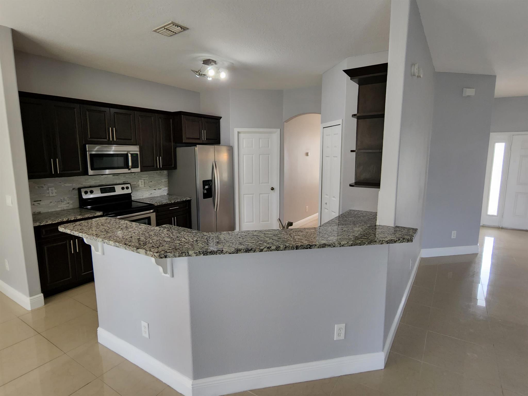 PORT ST LUCIE SECTION 18 - Residential Lease