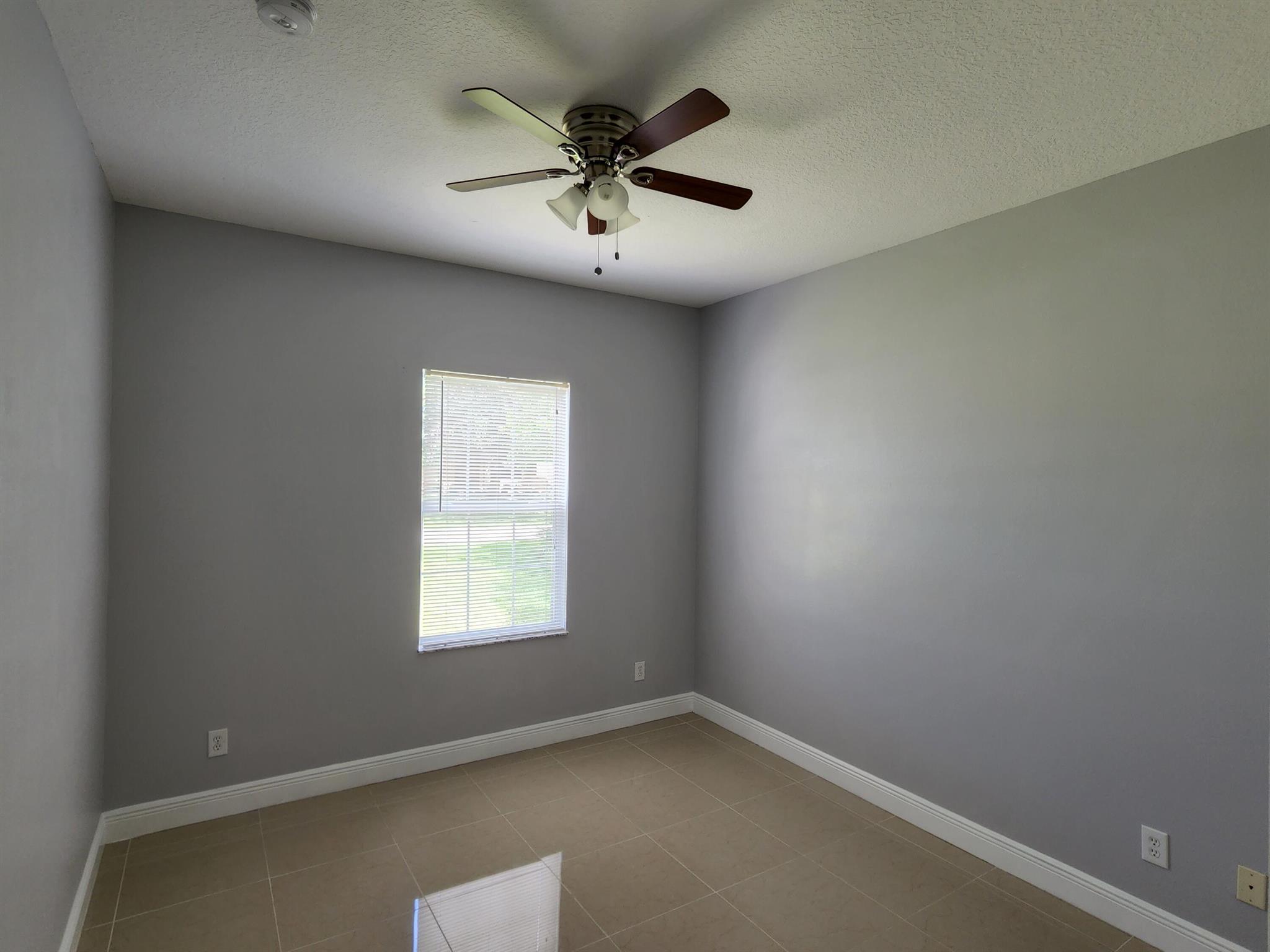 PORT ST LUCIE SECTION 18 - Residential Lease