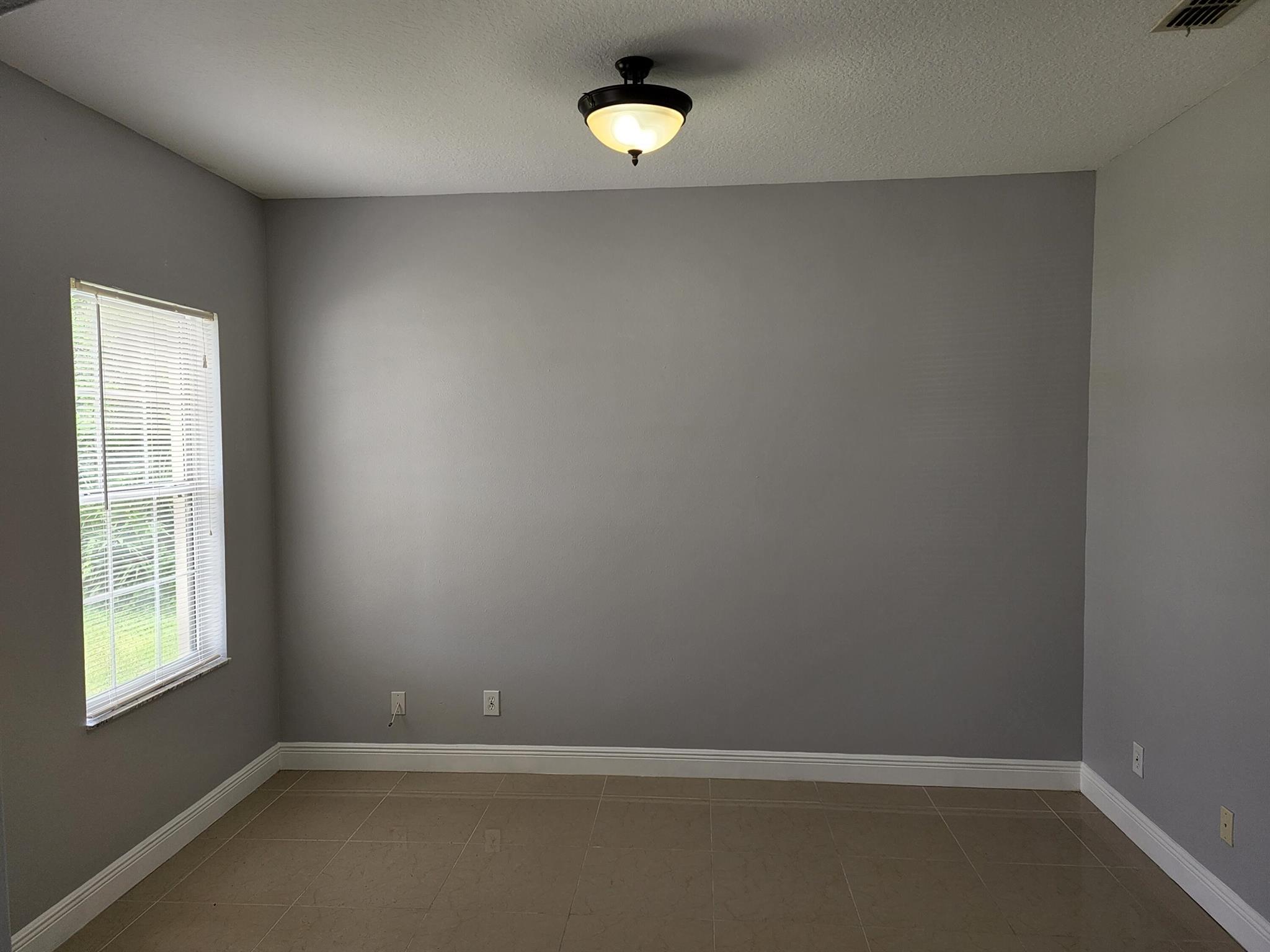 PORT ST LUCIE SECTION 18 - Residential Lease