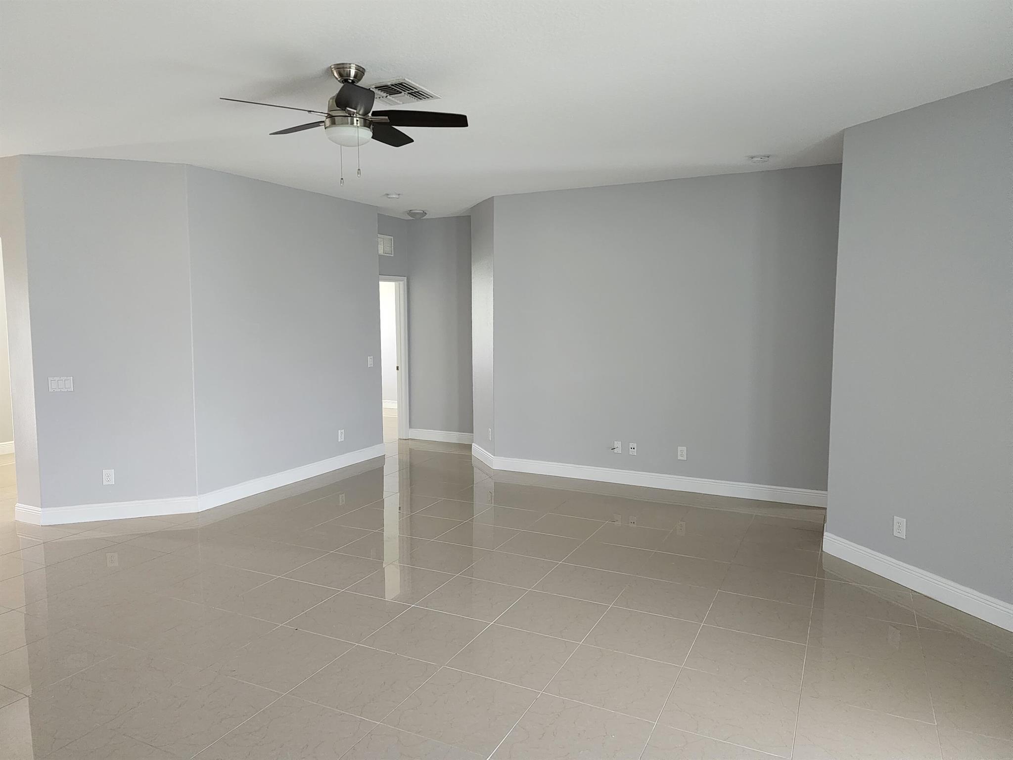 PORT ST LUCIE SECTION 18 - Residential Lease