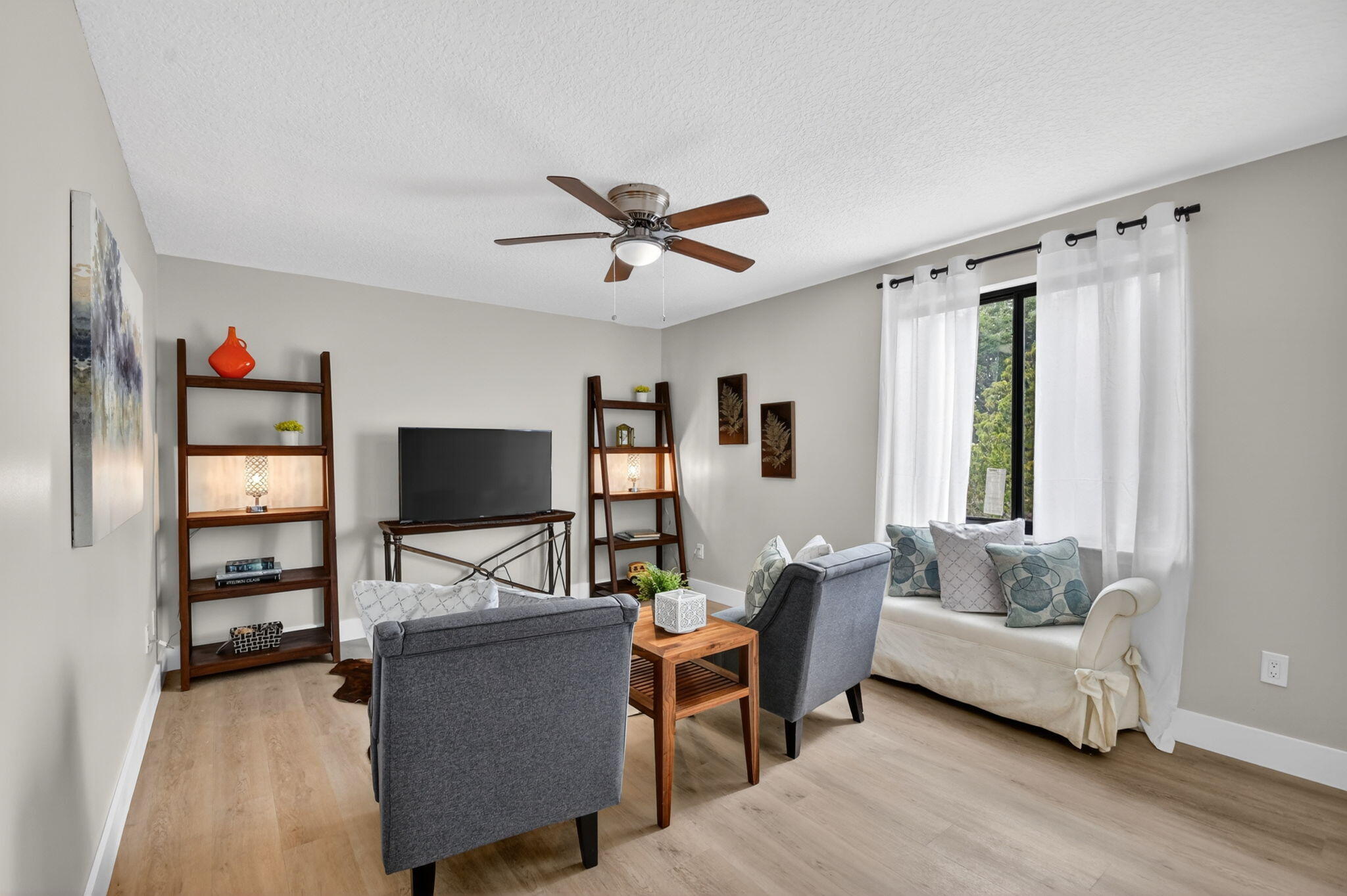 VERNON HEIGHTS - Residential