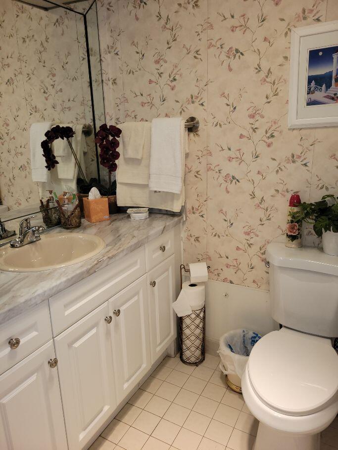 COVERED BRIDGE CONDO - Residential