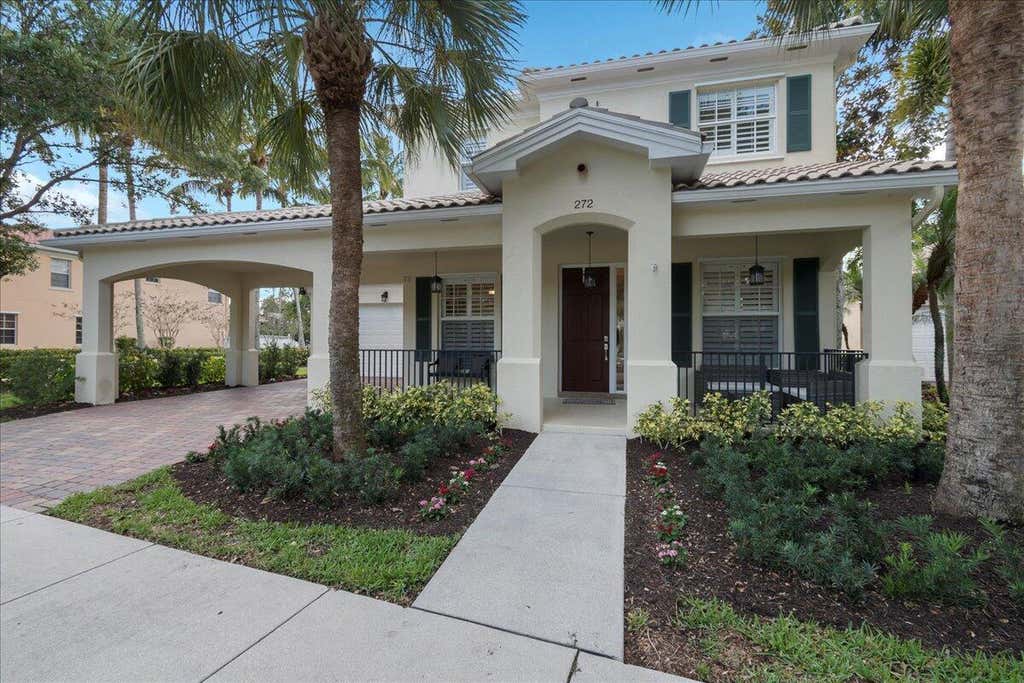 Photo of 272 San Remo Drive, Jupiter, FL 33458 (MLS # R10884695)