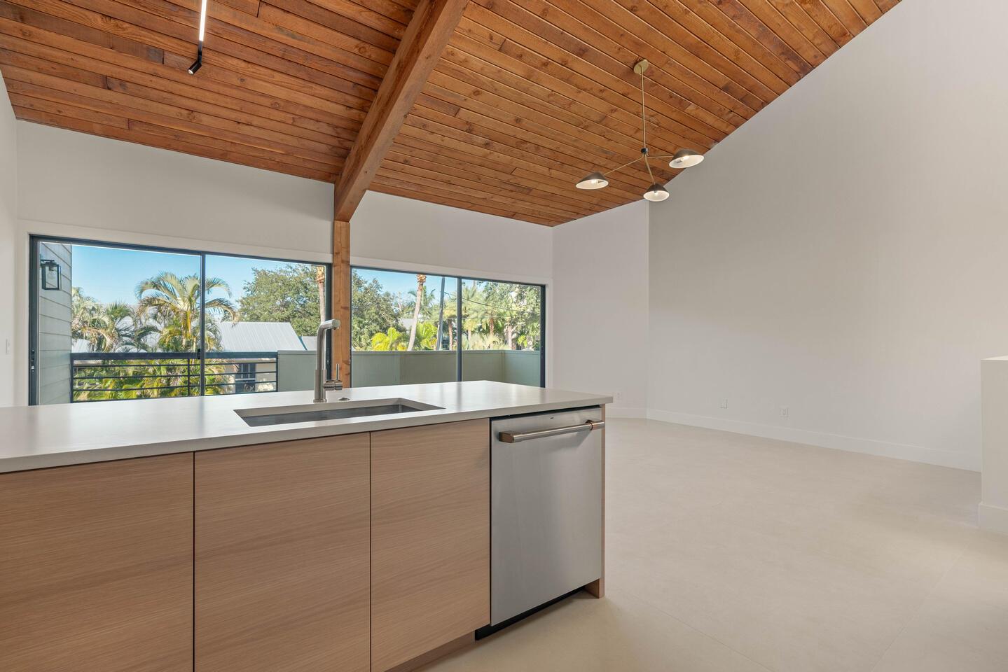 Stuart Executive Court - Residential Lease