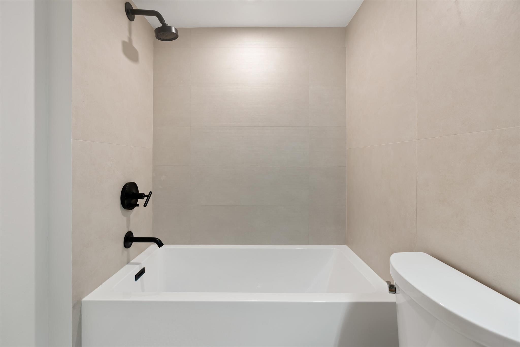 Stuart Executive Court - Residential Lease