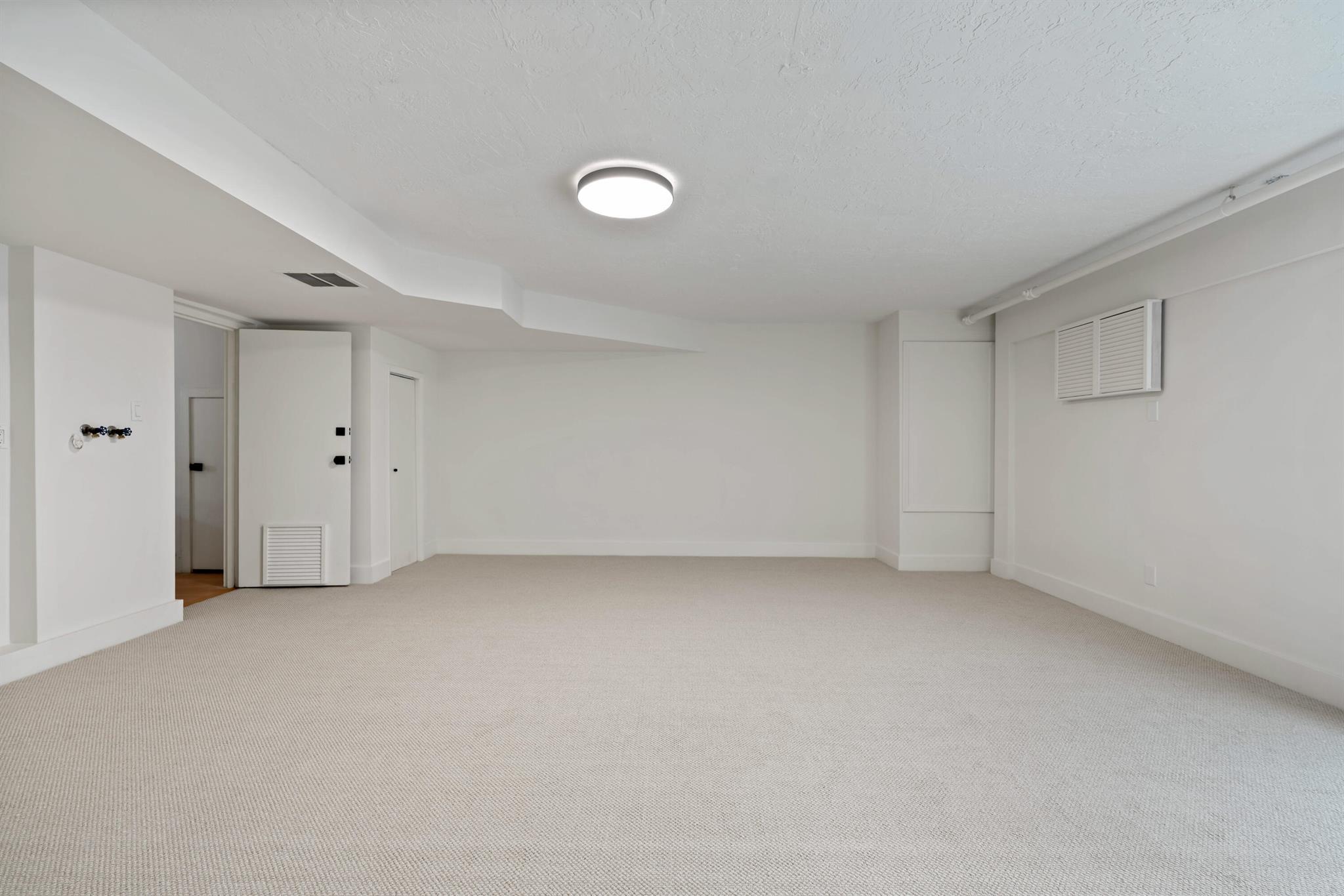 Stuart Executive Court - Residential Lease